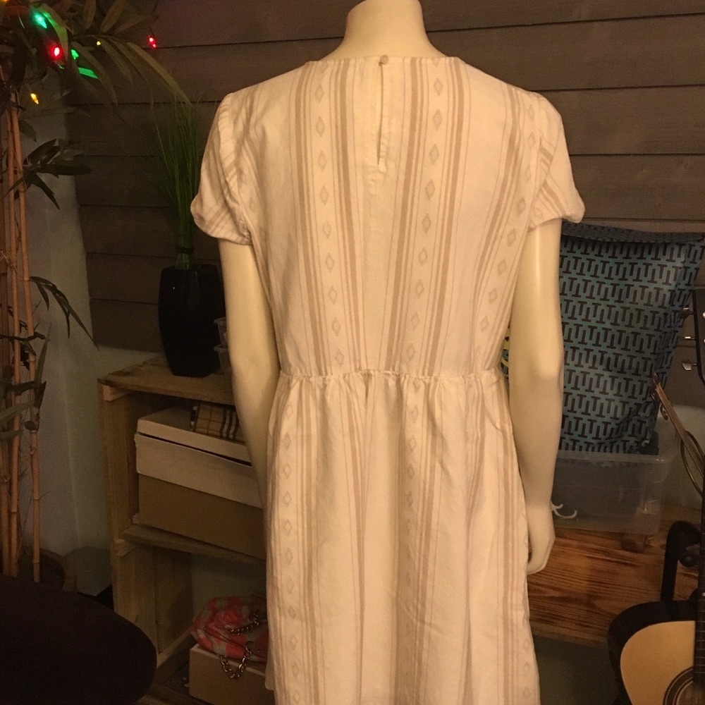 Old Navy Cream & Tan Cotton V-Neck Dress Sz Large - Picture 3 of 5